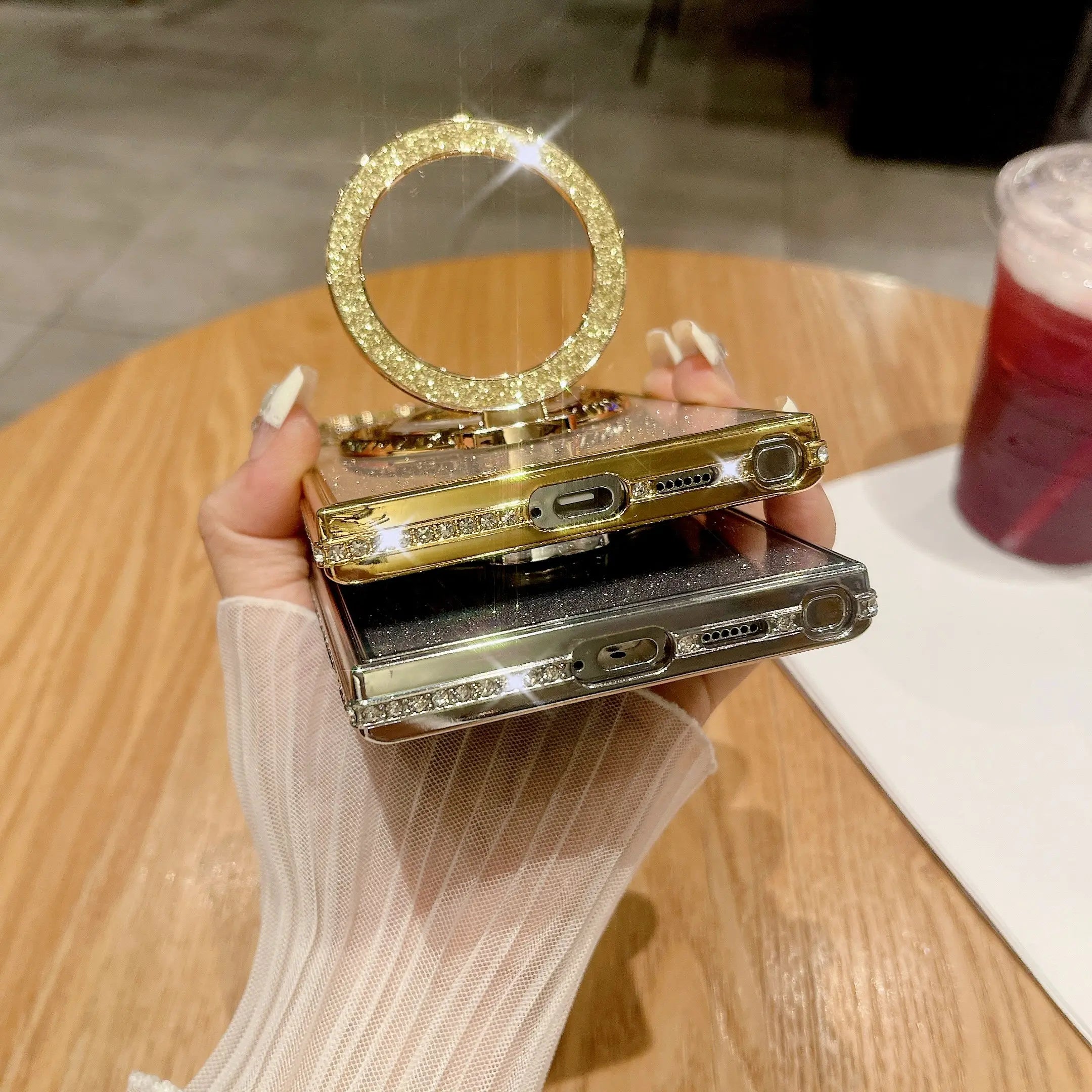 Glittering Magnetic Case with Stand for Samsung Galaxy 3