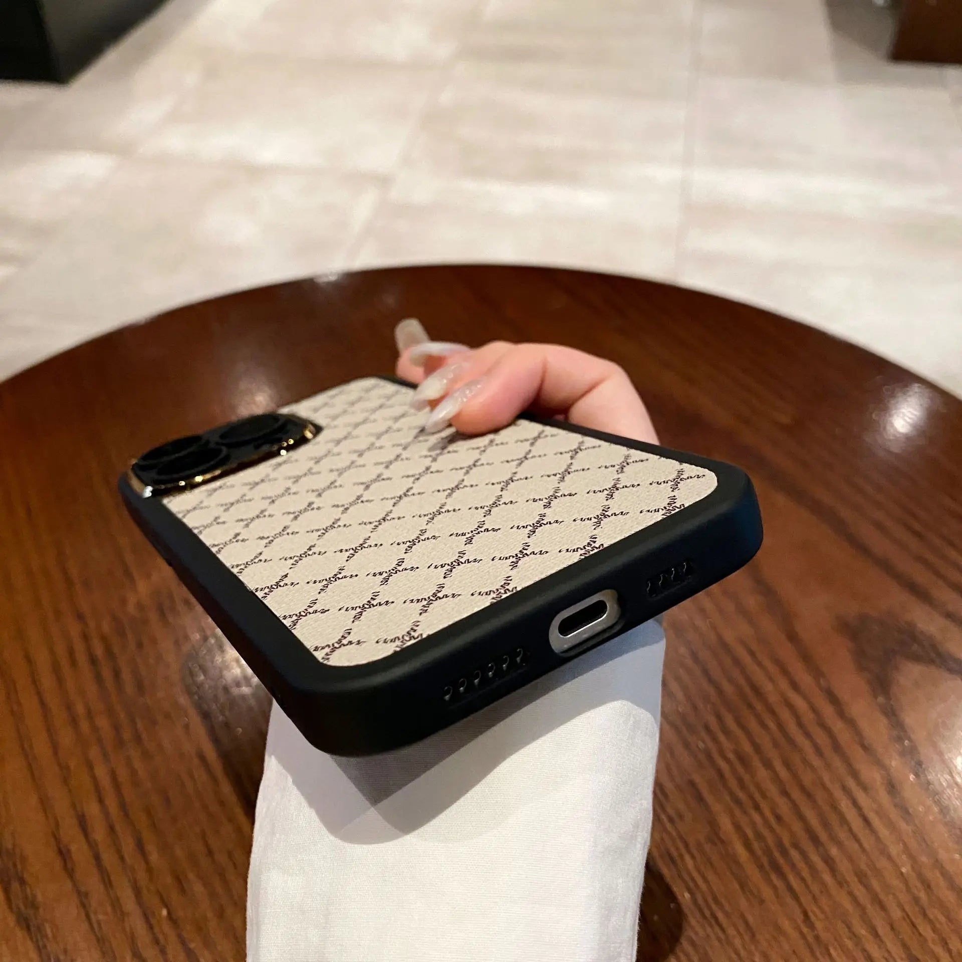 Luxury Diamond Grid iPhone Case price in Bangladesh 4