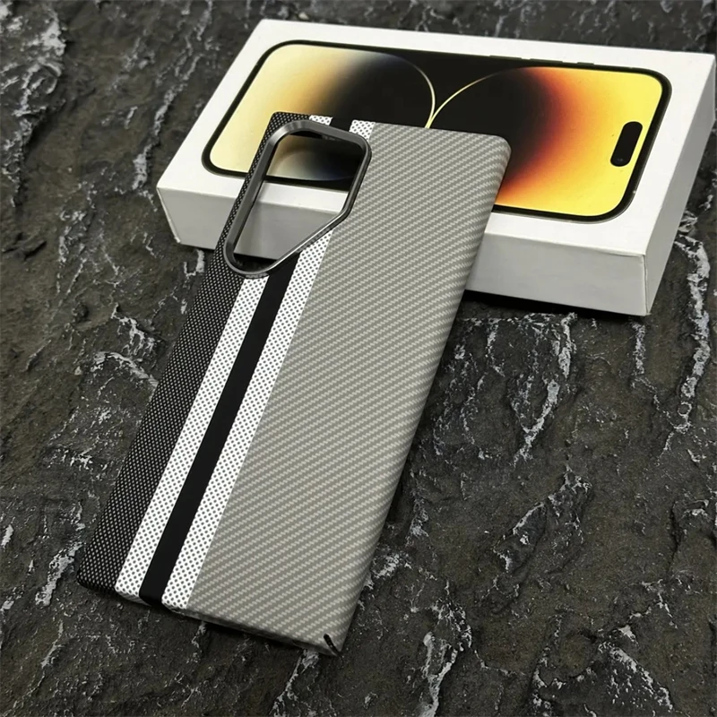 Magnetic Carbon Phone Case for Samsung S23 and S24 Ultra 3